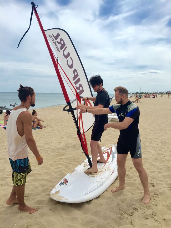 Авиаторы дали концерт на пляже в Затоке